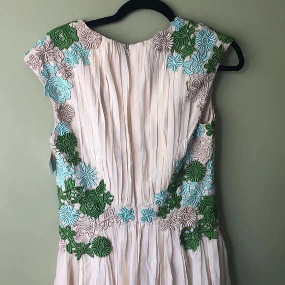 Badgley Mischka Champagne Floral Embroidered Gown Sz 6 - Picture 6 of 6